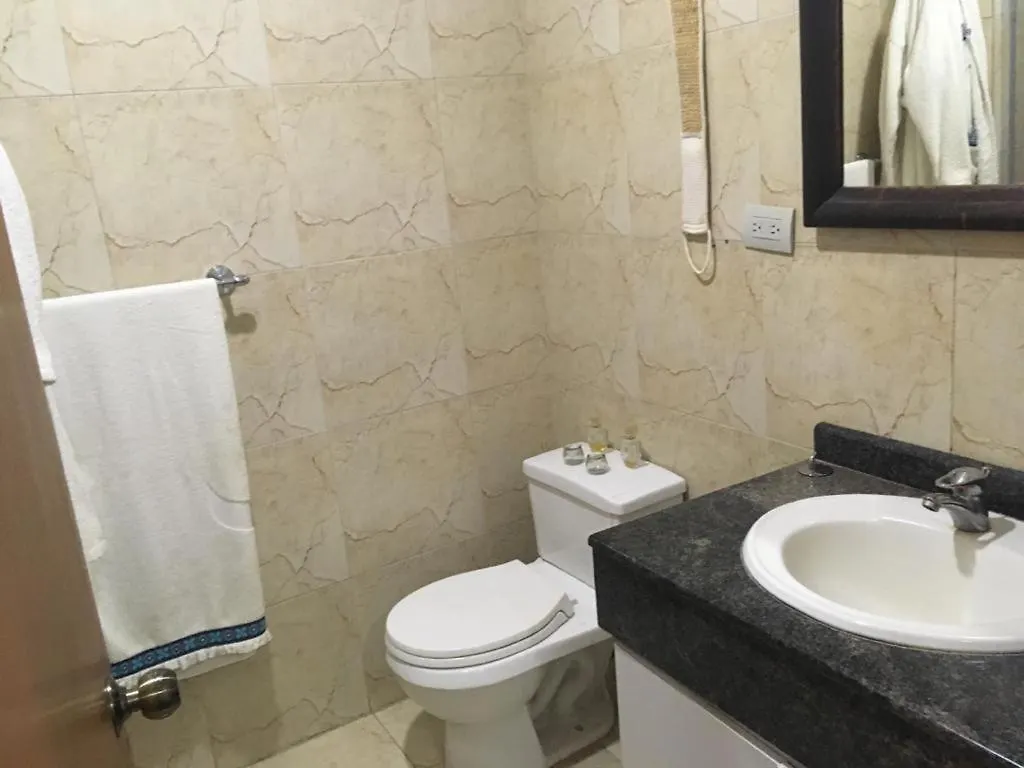 Apartosuite Plaza La Boyera Caracas 0*,